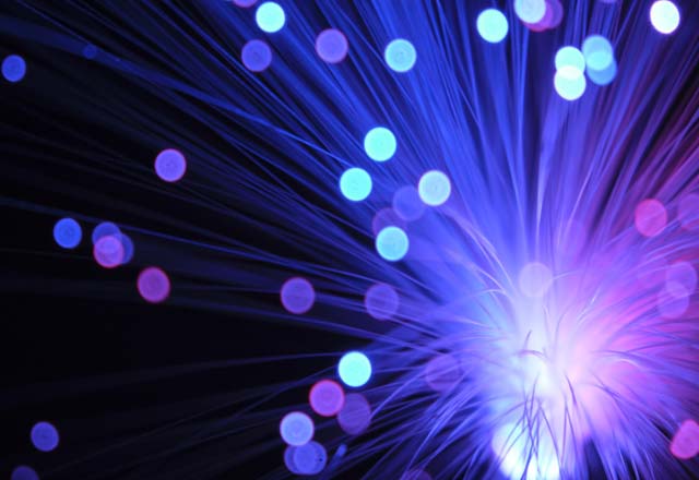 Solución de adquisición y amplificación de enlace óptico